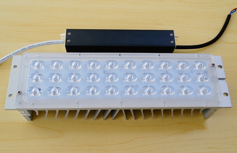 কনস্ট্যান্ট বর্তমান নেতৃত্বে ড্রাইভার সঙ্গে 3 এক্স 10W LED স্ট্রিট লাইট মডিউল Retrofit কিট