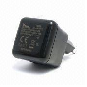 11W 5V 1A-2.1 পোর্টেবল ইউএসবি ইউনিভার্সাল এসি ডিসি পাওয়ার অ্যাডাপ্টার ইইউ টীকা 60950-1 সঙ্গে চলা