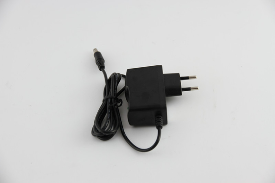 12W DC12V 1A পূর্ণ ক্ষমতা স্ট্যান্ডার্ড ইন্ডোর ওয়াল- মাউন্ট নেতৃত্বাধীন পাওয়ার অ্যাডাপ্টার
