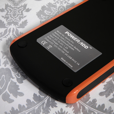 ওয়াটারপ্রুফ সোলার পাওয়ার ব্যাটার ২3000mah উচ্চ ক্ষমতা সৌর চার্জার জন্য ফোন / ল্যাপটপ