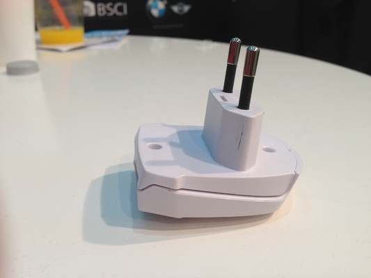 হোয়াইট 2.1 ডুয়াল USB ওয়াল চার্জারটির এসি পাওয়ার অ্যাডাপ্টার চার্জার Eu প্লাগ, 100 - 240V