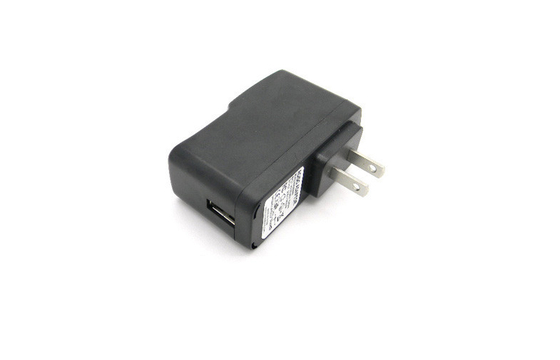 পিসি / স্মার্টফোনের জন্য 5V 2A ইউনিভার্সাল ইউএসবি ভ্রমণ চার্জারটির ধ্রুবক ভোল্টেজ ইইউ প্লাগ
