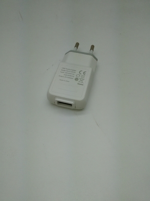 AC100 - 240V পোর্টেবল ইউনিভার্সাল ইউএসবি চার্জার উচ্চ Efficency সিসিসি প্লাগ