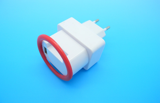 IPhone 4G জন্য 5V 2000mA ইউনিভার্সাল ইউএসবি ভ্রমণ চার্জারটির ইইউ প্লাগ / 4s