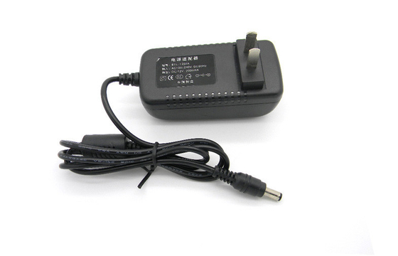 উচ্চ Efficency ওয়াল মাউন্ট পাওয়ার অ্যাডাপ্টার 12V 2A AC100-240V সঙ্গে 1.2m কপার