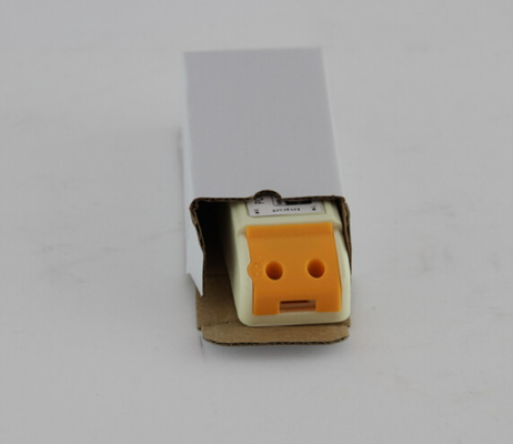 ব্যাপক আবেদন 1A মিনি 80 * 32 * 22mm প্লাস্টিক কেস 12V ডিসি পাওয়ার সাপ্লাই LED