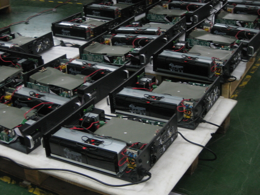 RS232 অথবা USB 230V রাক মাউন্ট আপ 2kva 3kva নিরবচ্ছিন্ন বিদ্যুৎ সরবরাহের