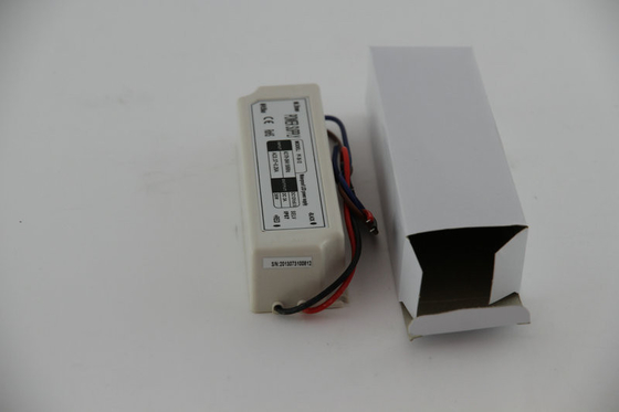 300 ছুটি 3A 36W ধ্রুবক ভোল্টেজ জলরোধী LED ড্রাইভার CCTV ক্যামেরা জন্য সম্পূর্ণ পরিসর