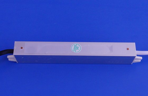 15W 12Vdc নেতৃত্বাধীন স্ট্রিপ, আলংকারিক আলোর জন্য বহিরঙ্গন নেতৃত্বে কনস্ট্যান্ট ভোল্টেজ ড্রাইভার