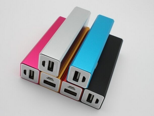 3200mAh বেগুনি আয়তক্ষেত্র আকৃতি পোর্টেবল ইউএসবি পাওয়ার প্যাক নোটবুক জন্য