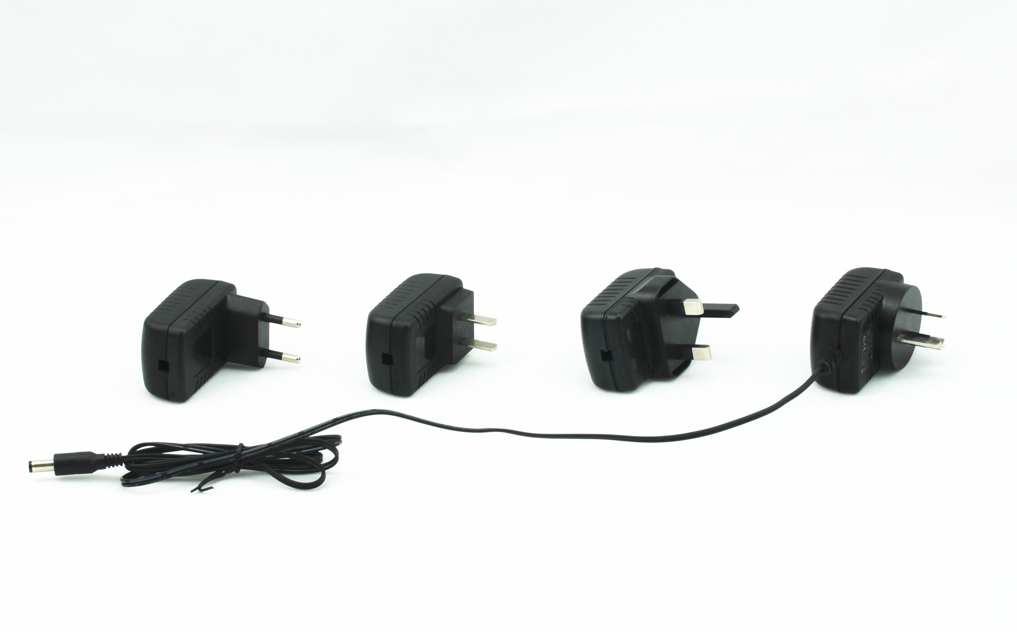 6W আউটপুট এলসিডি মনিটর জন্য এসি পাওয়ার অ্যাডাপ্টার / ইউনিভার্সাল প্লাগ সঙ্গে LED হাল্কা